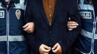 Van'da 5'i kadın 13 gözaltı