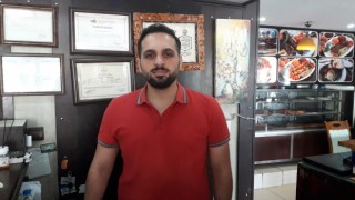 İranlı turistler Van esnafını sevindirdi