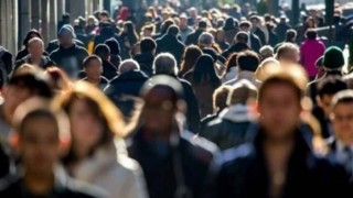 Araştırma: Türkiye'de gençler ülkelerini değiştirmek istiyor