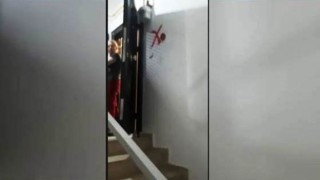 Mersin'de 'Alevilerin evlerine çarpı işareti konuldu' tartışması