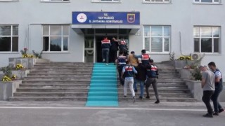 Van'da aranan 235 kişi yakalandı