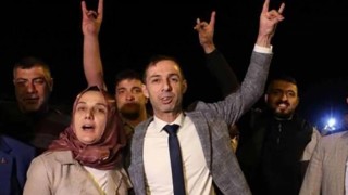 MHP'nin görevden aldığı Cihan Kayaalp "cinsel istismar"dan beraat etti, gerekçelerden biri çocuğun "kahkaha" atması!