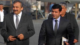 Selahattin Demirtaş, "Öcalan'ın yerine geçmem teklif edildi" demişti; Sırrı Süreyya Önder görüşmeyi doğruladı