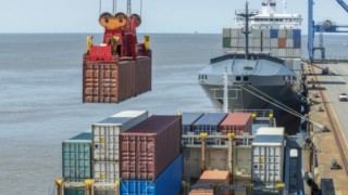 Dış ticaret açığı 14,2 milyar dolar ile rekor kırdı
