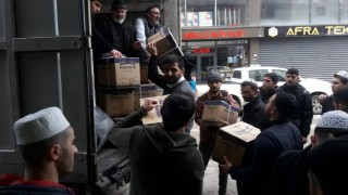 Van’da toplanan yardımlar deprem bölgesine gönderildi