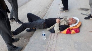 Evrensel yazarı Özcan Yaman, Hatay’da kamyonundan sarkan demirin çarpması sonucu ağır yaralandı