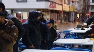 5 yıldır ücretsiz yemek veriyor