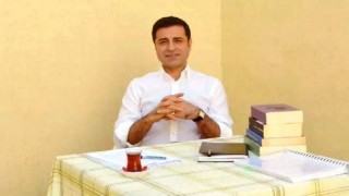 Demirtaş: PKK'nin Türkiye'de tümüyle silah bırakması için elimizden geleni yapacağız