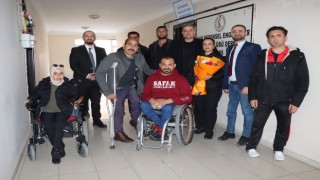 VEDAŞ yetkilileri engellileri ziyaret etti