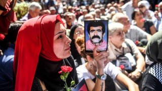 Cumartesi Anneleri'nden 1000. hafta eylemi: 1995'ten bu yana neler yaşandı, kayıp yakınları ne istiyor?