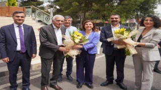 Zeydan ve Türk'ten Diyarbakır Büyükşehir Belediyesi Eşbaşkanlarına tebrik ziyareti