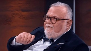 Celal Şengör: Kitaplara evrimi ve Darwin'i koymayan haindir