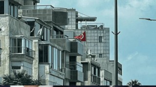 Türkiye'nin Tel Aviv Büyükelçiliği'nde bayraklar Haniye için yarıya indi, İsrail tepki gösterdi: Yas tutmak isteyen Türkiye'ye gitsin