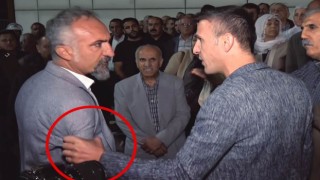 DBP çalışanı haber takibindeki Rûdaw muhabirini engelledi: 'Rûdaw burada çekim yapamaz'
