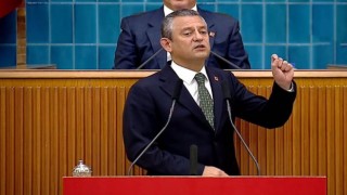 Özgür Özel Bahçeli'nin restini gördü: Kürtlere Türkiye Cumhuriyeti’nin sahibi olmayı teklif ediyorum