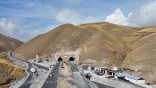 Güzeldere Tüneli açıldı