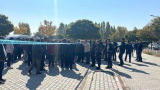 Van Erciş'te hastane önünde silahlı saldırı: 2 ölü, 2 yaralı