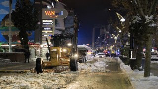Van'da 24 yerleşim yeri ile ulaşım sağlanamıyor