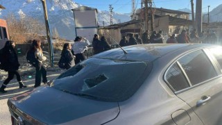 Uzman çavuş, rahatsız ettiği kızın yakınları tarafından darp edildi