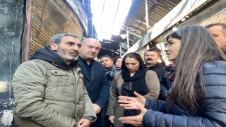 VBB'den, yangında dükkanları yanan Mısır Çarşısı esnafına destek sözü