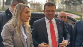 İmamoğlu, savcıya ifade verdi; çıkışta adliye önünde toplananlara seslendi
