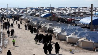 Rojava’daki Hol Kampı'nda bulunan Irak vatandaşı 195 IŞİD üyesinin ailesi geri gönderildi