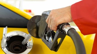 Benzine zam geldi!