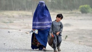 Afganistan'da kadın yazarların kitapları üniversitelerde yasaklandı