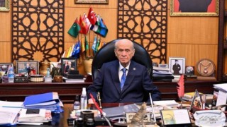 Bahçeli'nin Kürt açılımı formülü: Türkiye'dekiler silah bırakıp Avrupa'ya göç etsin, Suriye'dekiler bırakıp Şam'a teslim olsun