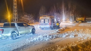 Van'da 237 yerleşim yerine ulaşılamıyor; ekipler ağır hastalar için seferber oldu