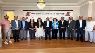 DEM Parti heyetinden Van Gölü Gazeteciler Cemiyeti’ne ziyaret