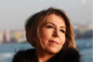 Yazar Suzan Samancı İstanbul Havalimanı’nda gözaltına alındı