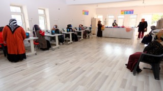 Van’da 3 merkezde 120 kadın meslek öğreniyor