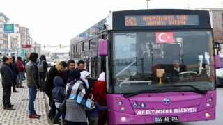 Van’da öğrencilere ücretsiz çorba ve ulaşım desteği çağrısı